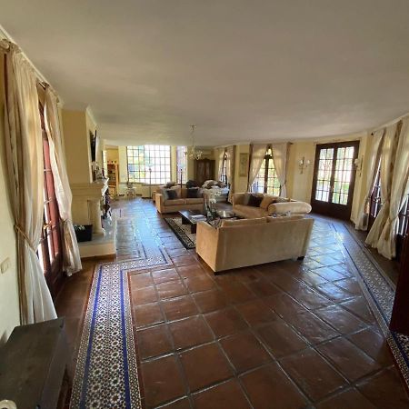 Villa Lampara En La Colina Benahavís Exterior foto