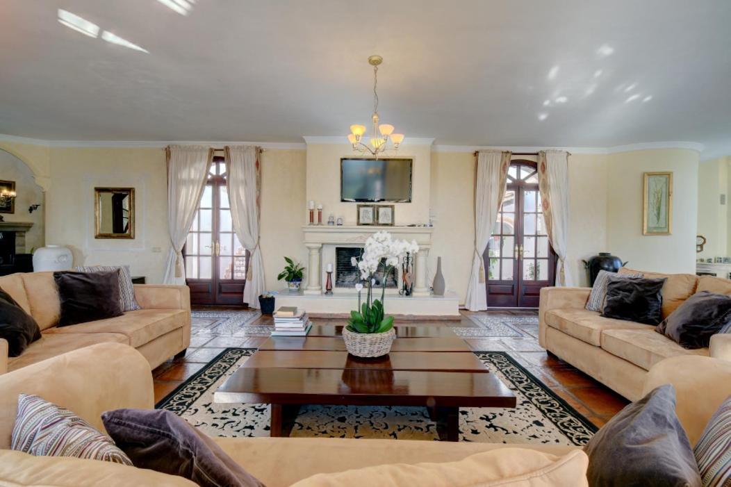 Villa Lampara En La Colina Benahavís Exterior foto
