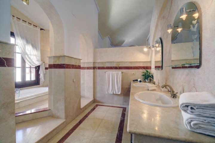 Villa Lampara En La Colina Benahavís Exterior foto